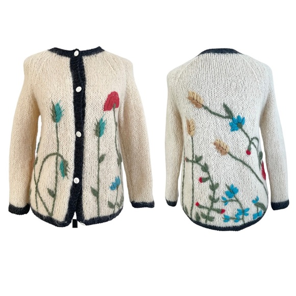 Vintage Sweaters - Vintage Hand Knit Floral Wool Mohair Blend Cardigan Cream Chunky Made Italy XS/S